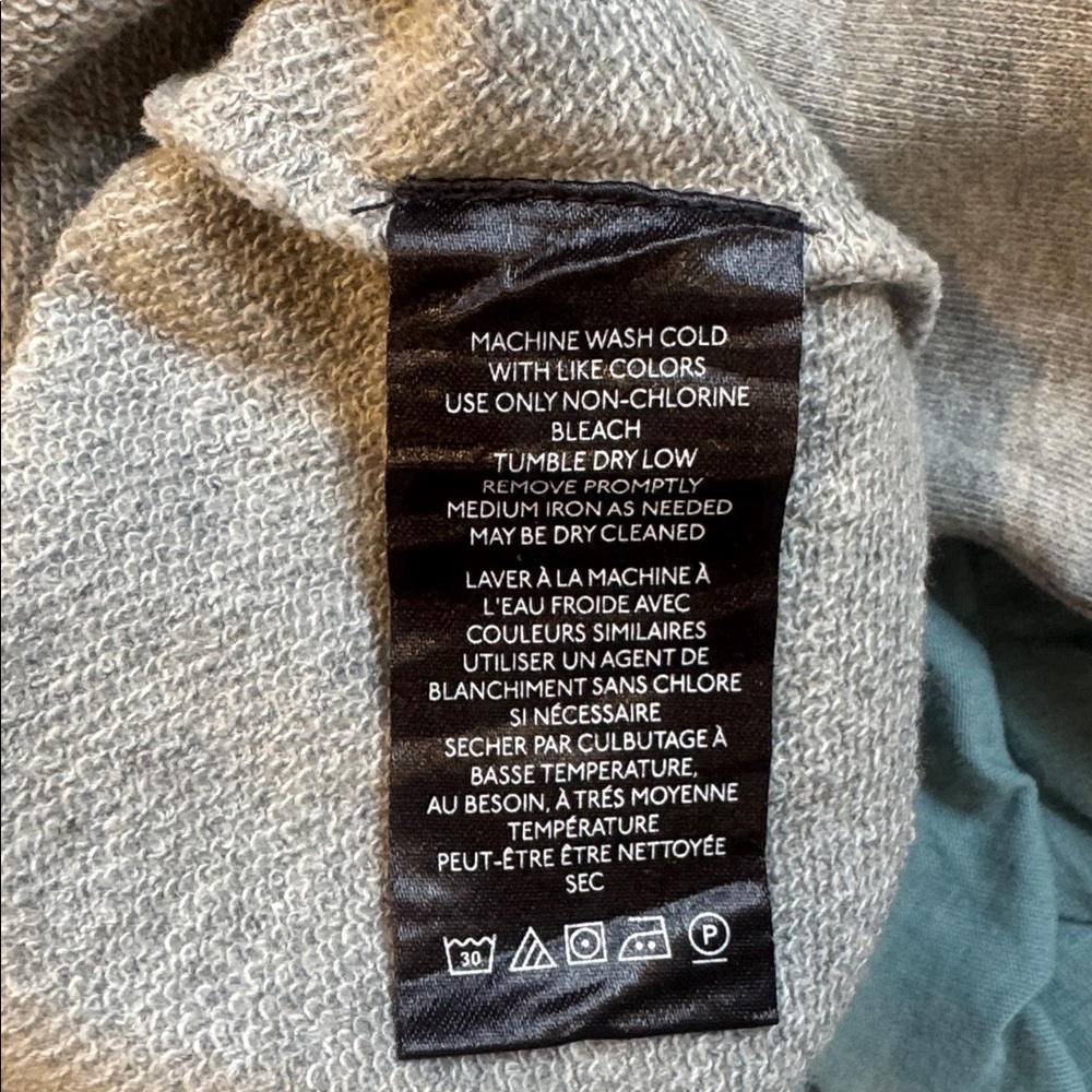NWT Pilcro Long-Sleeve Slouchy Off-The-Shoulder Top - Picture 9 of 16